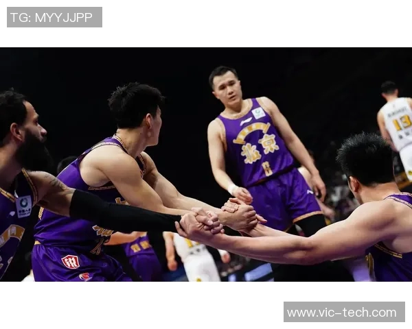 北控与广东激战正酣十二月赛季对决精彩回顾与分析